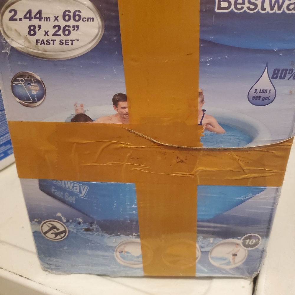 Bestway Pool - Picture 2 of 2